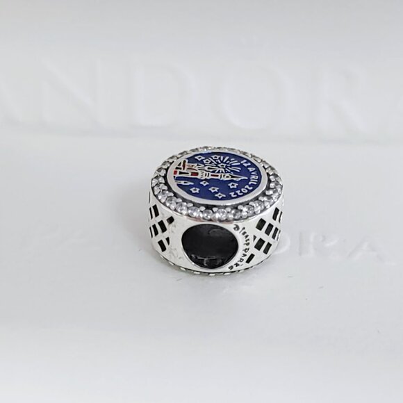 Pandora Paris 30 Years of Magic 12 Avril 2022 Bead Charm S925 Silver with box - Picture 6 of 8